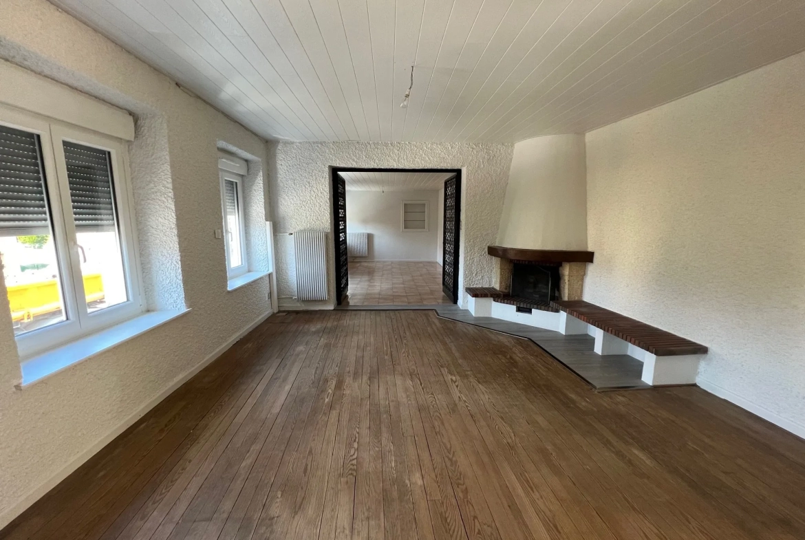 Vente d'un local commercial avec appartement de fonction à Vieux-Charmont 