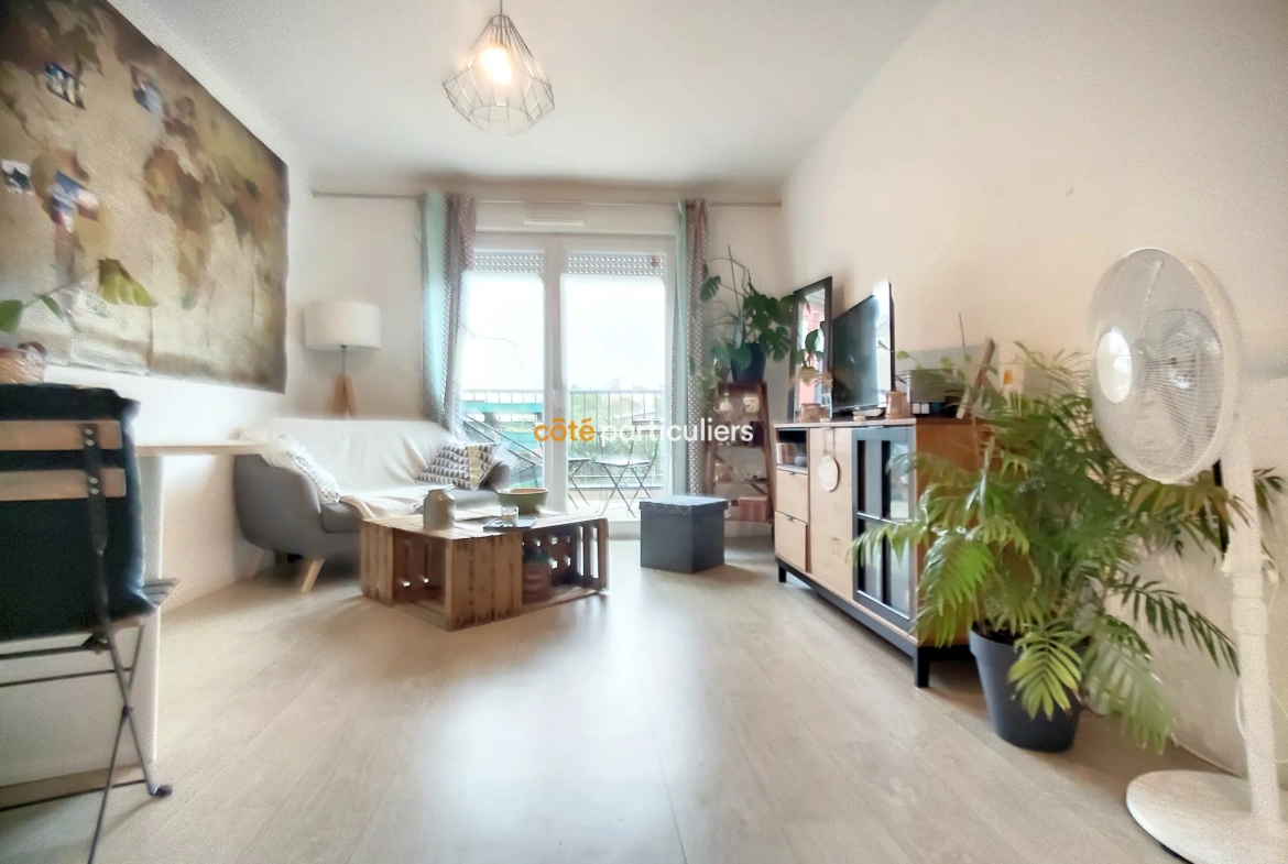 Appartement lumineux avec balcon exposé au sud à Nantes 