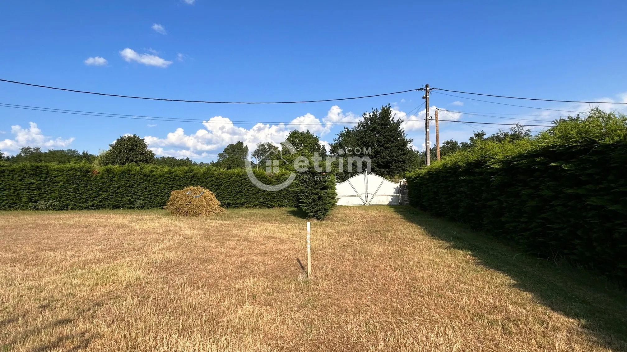 Terrain à bâtir de 707m2 à Lezoux 