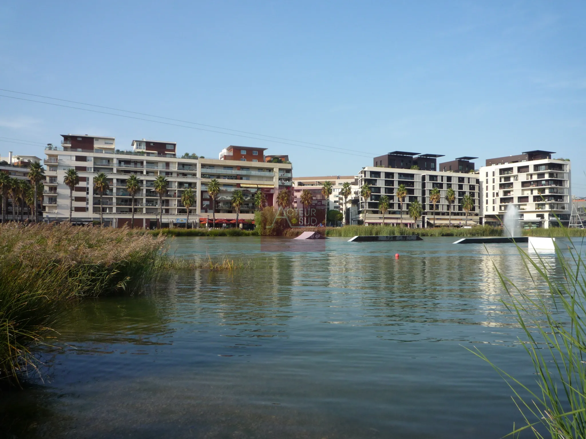 Vente appartement 2 pièces à Montpellier Port Marianne-Nelle Mairie 