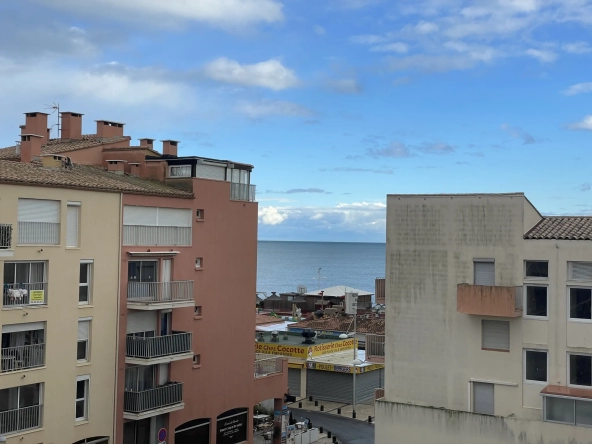 Studio avec petite vue mer et parking à Le Cap d'Agde