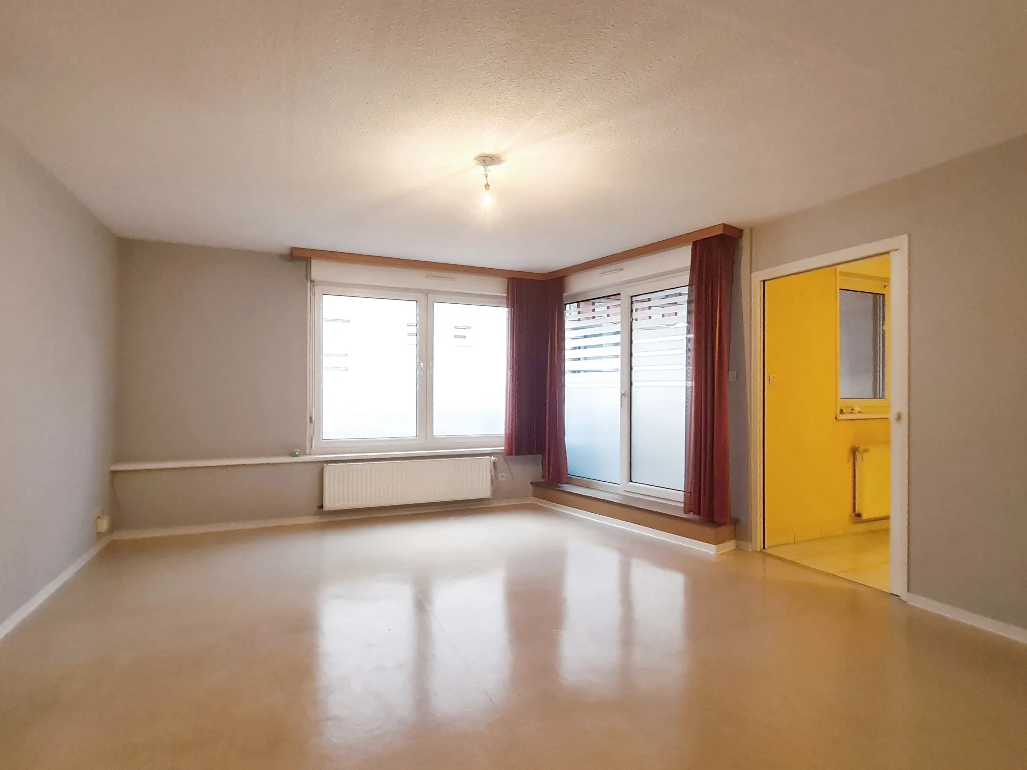 Appartement lumineux de 3 pièces à Rue de Thann, COLMAR 