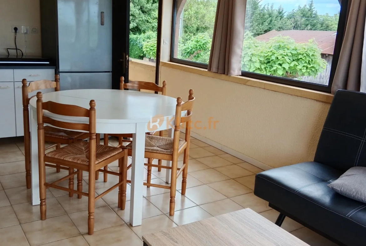 Appartement T2 à Saint-Geniès (24590) avec terrasse et piscine 