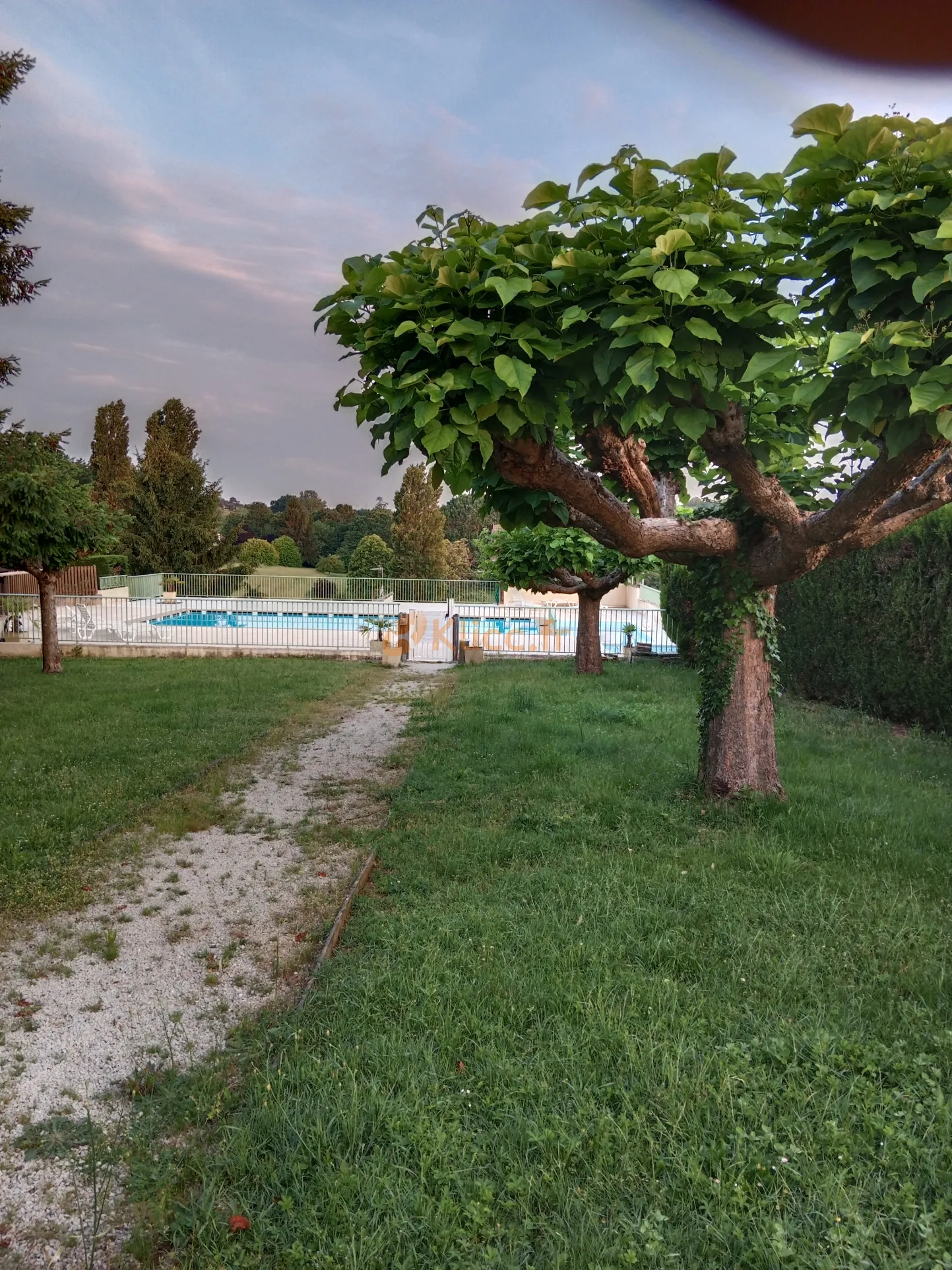 Appartement T2 à Saint-Geniès (24590) avec terrasse et piscine 