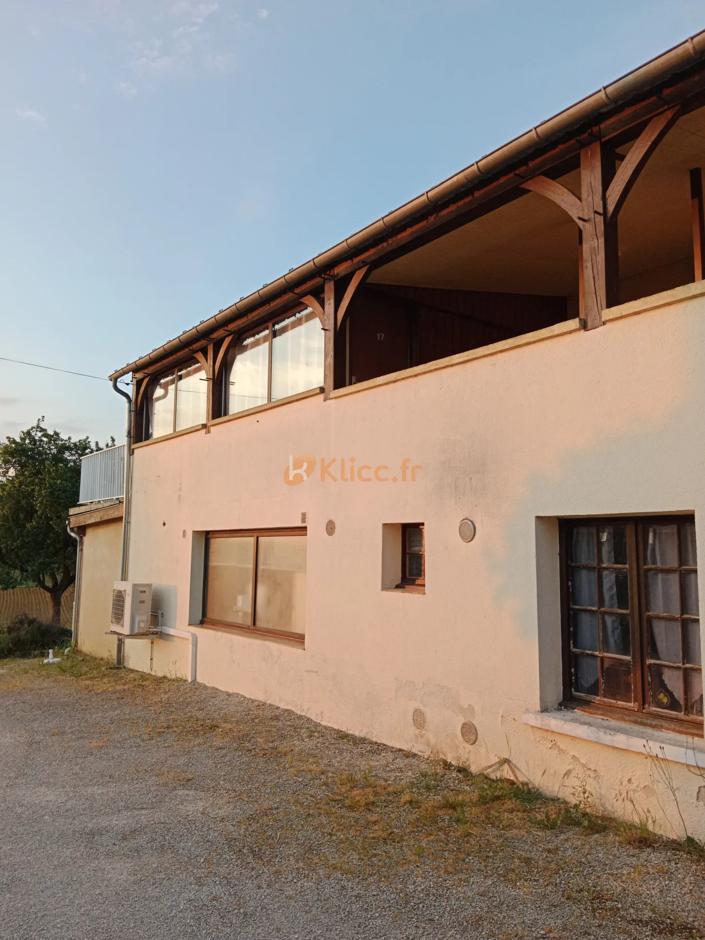 Appartement T2 à Saint-Geniès (24590) avec terrasse et piscine 