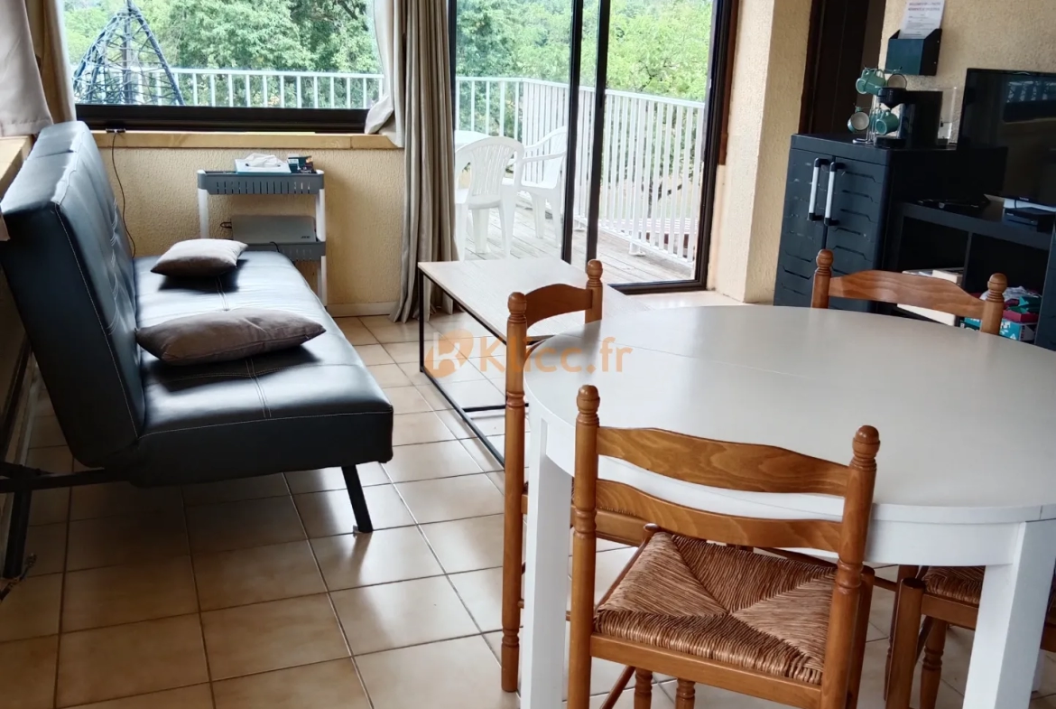 Appartement T2 à Saint-Geniès (24590) avec terrasse et piscine 