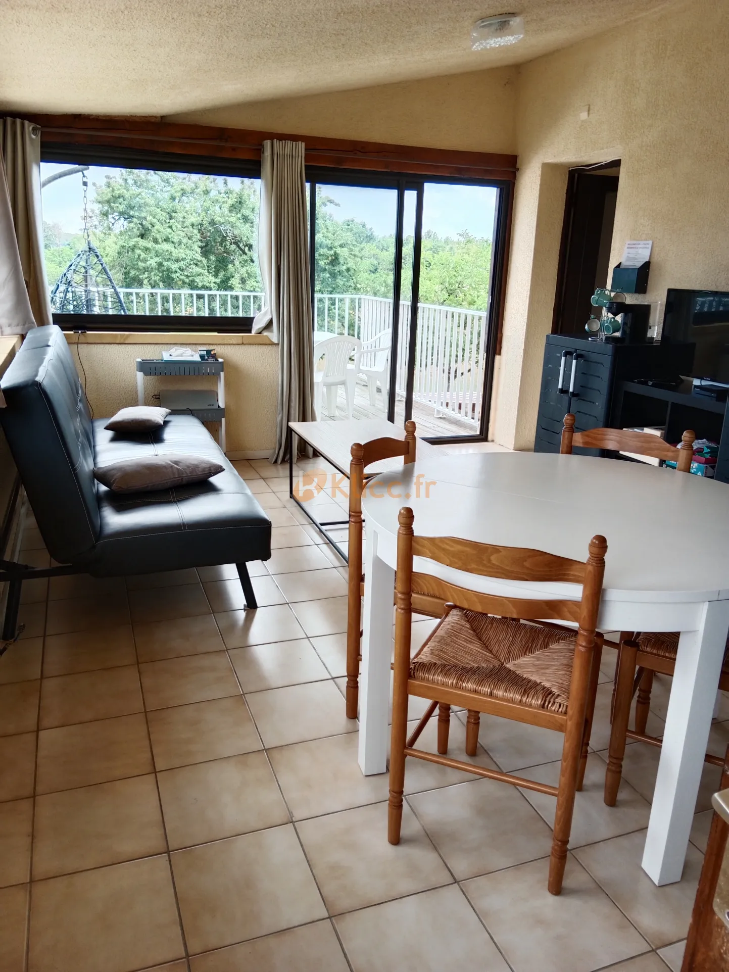 Appartement T2 à Saint-Geniès (24590) avec terrasse et piscine 