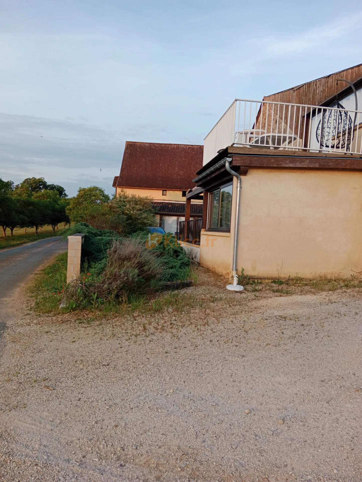 Appartement T2 à Saint-Geniès (24590) avec terrasse et piscine 