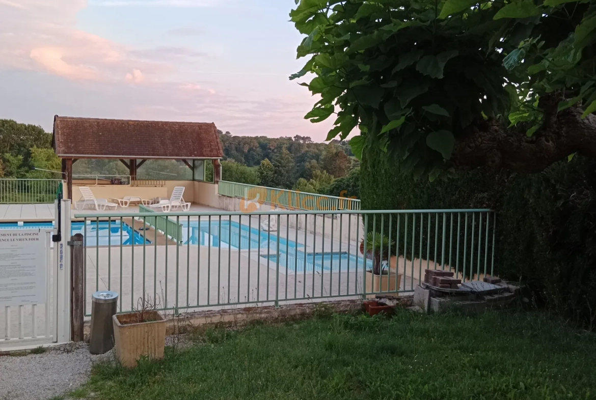 Appartement T2 à Saint-Geniès (24590) avec terrasse et piscine 