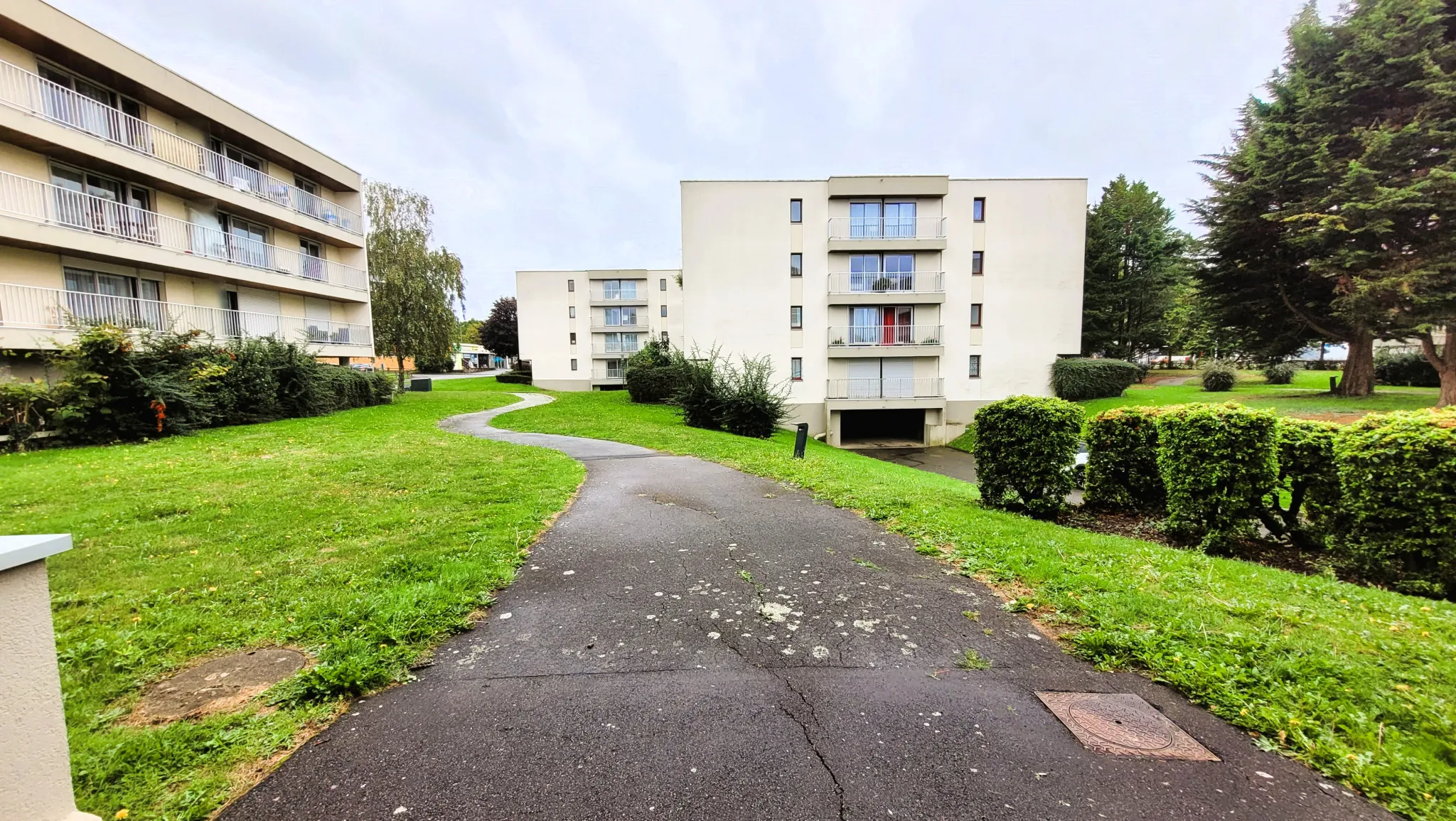 Appartement Type 3 de 67 m2 avec 2 chambres, balcon et garage à vendre à Rennes 