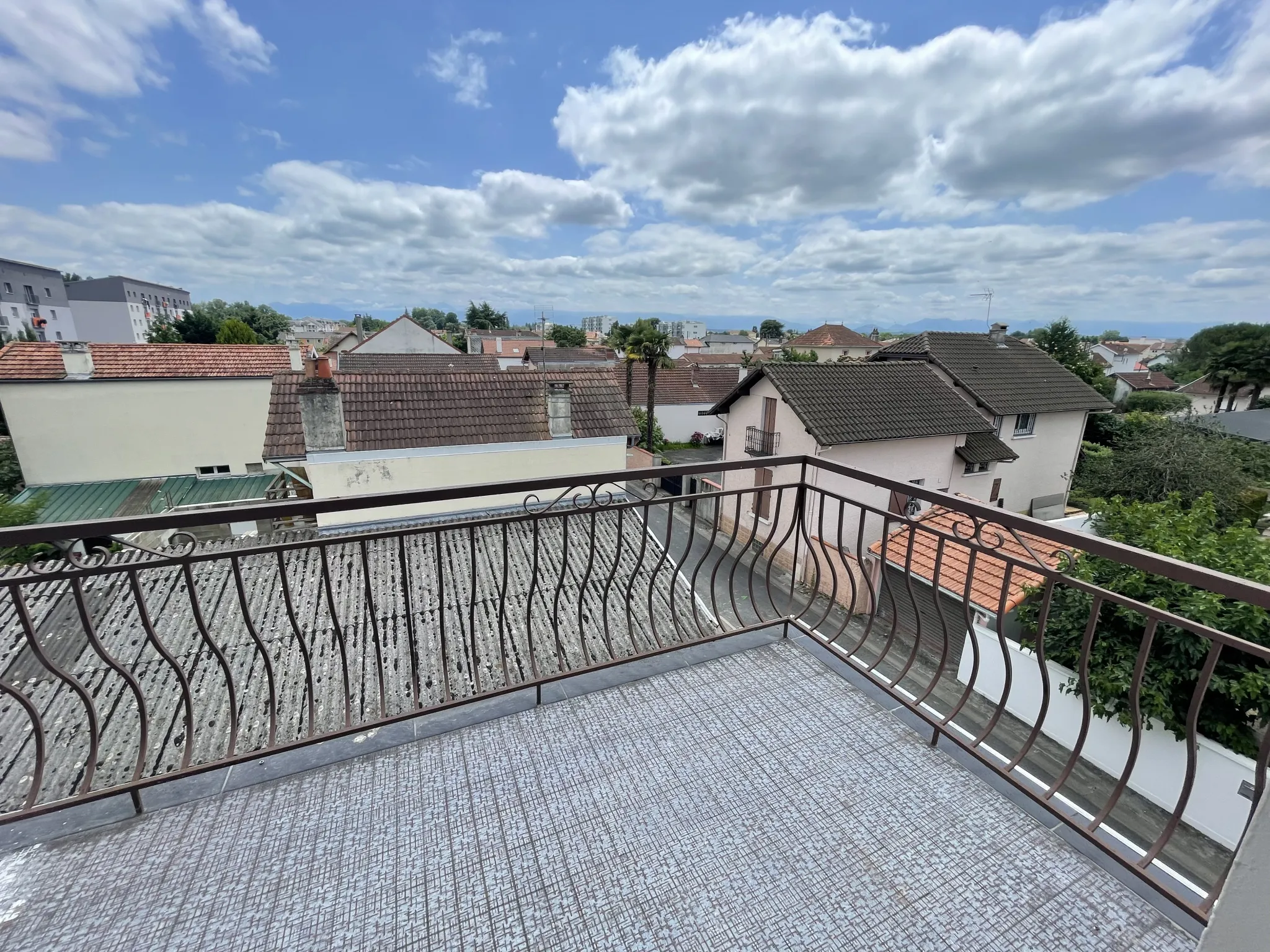 Appartement à vendre à Tarbes avec vue sur les Pyrénées 