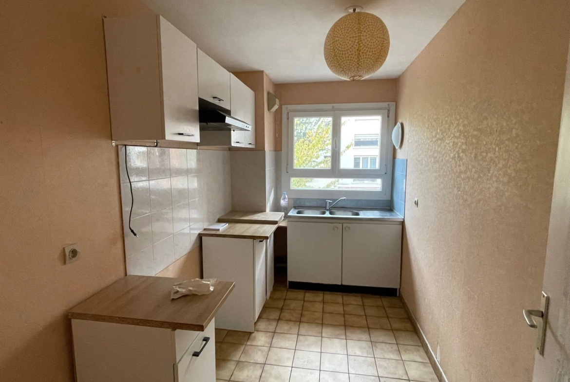 Appartement 2 pièces en vente à Courcouronnes 