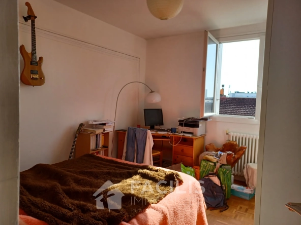 Appartement à Tours avec balcon et belle vue