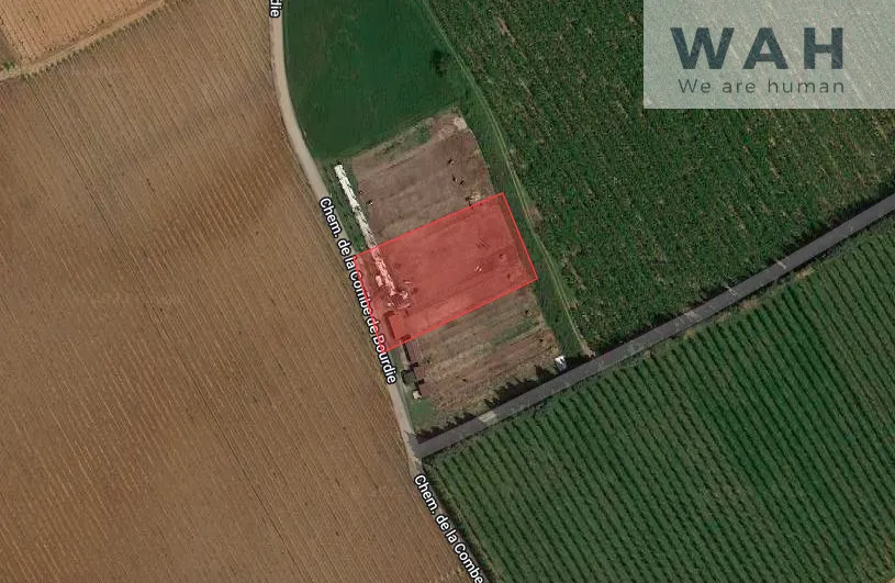 Terrain agricole de 2500m2 équipé pour les chevaux à Aubord 