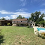 Maison avec piscine et grange à St Sylvestre sur Lot