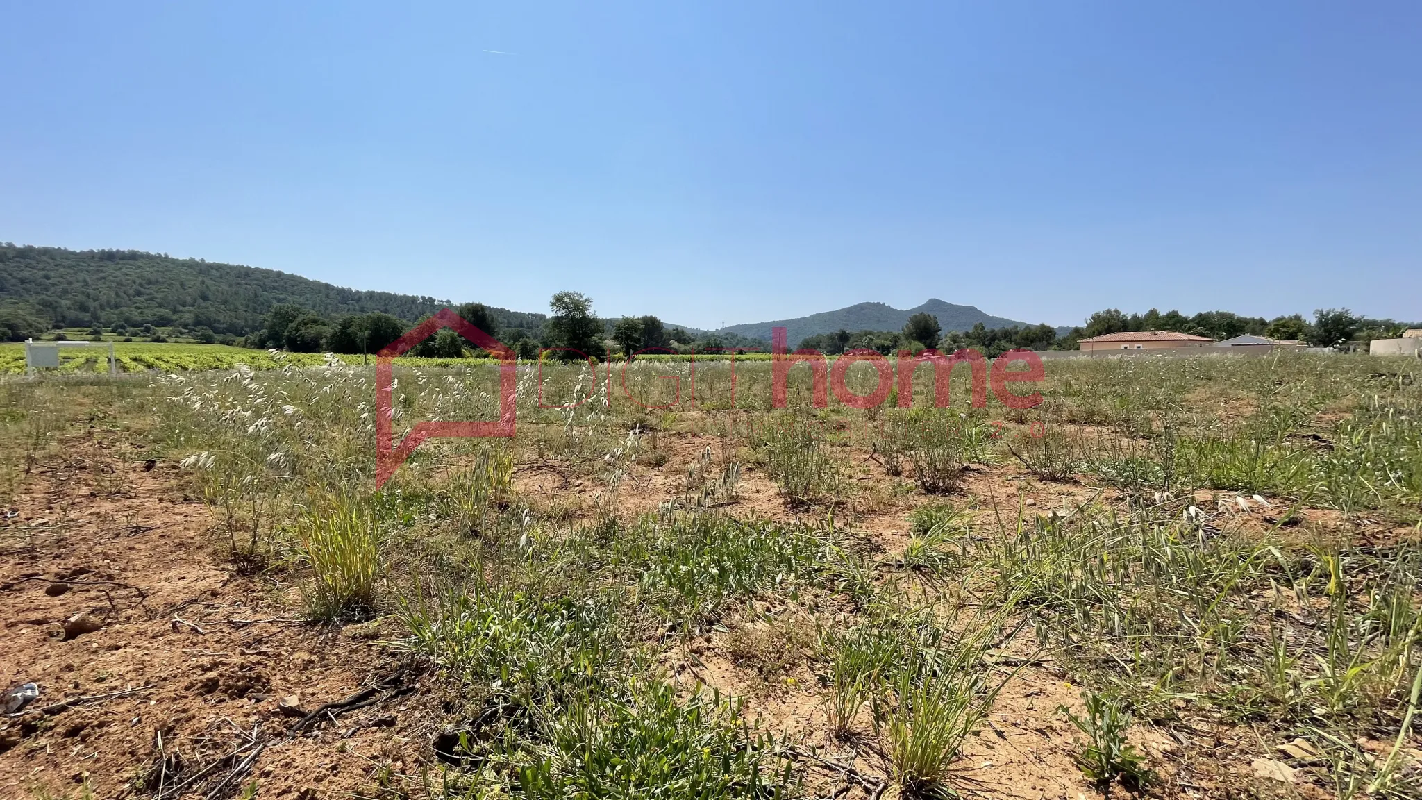 Terrain à bâtir de 1200m2 à La Crau 