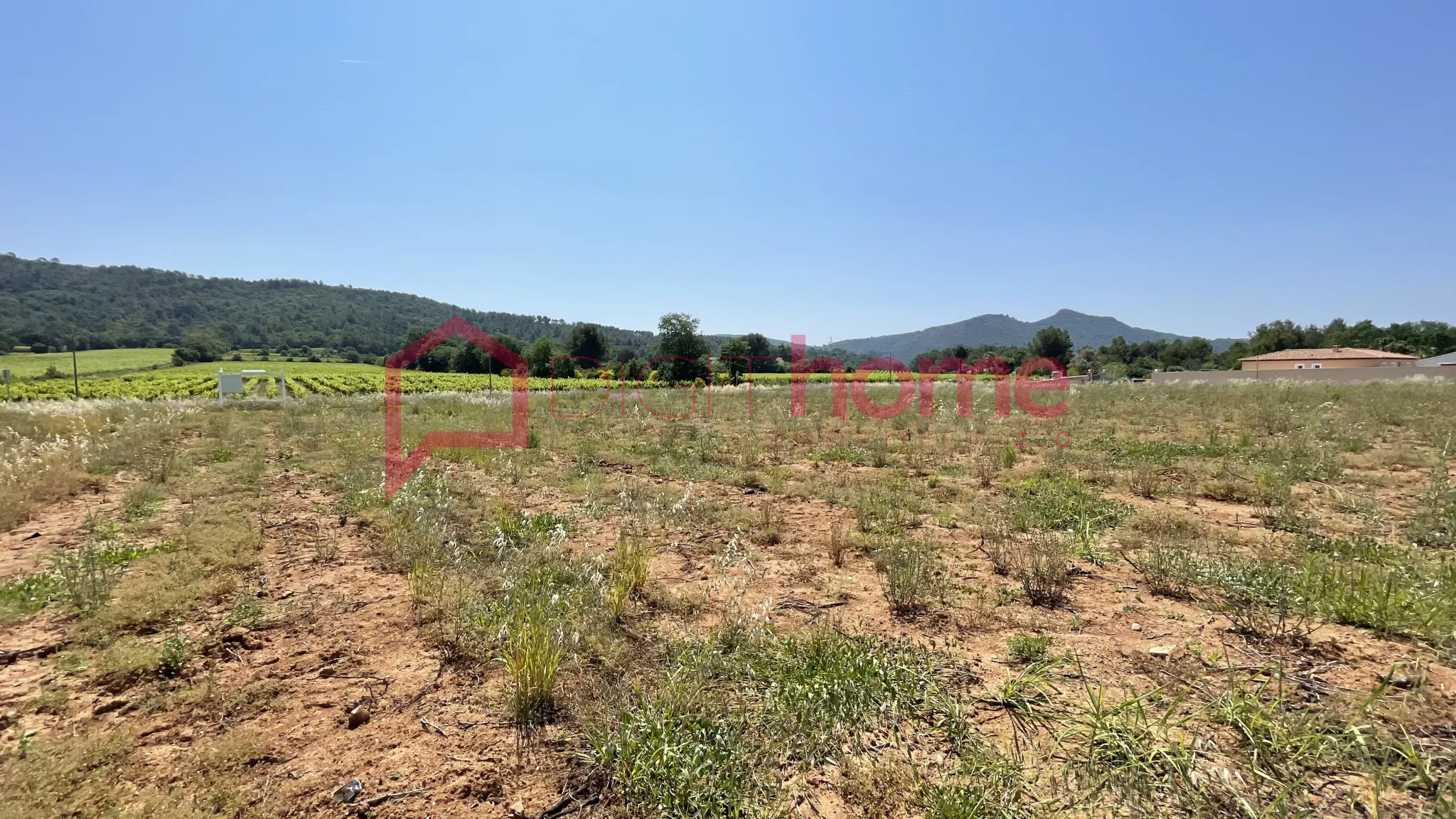 Terrain à bâtir de 1200m2 à La Crau 