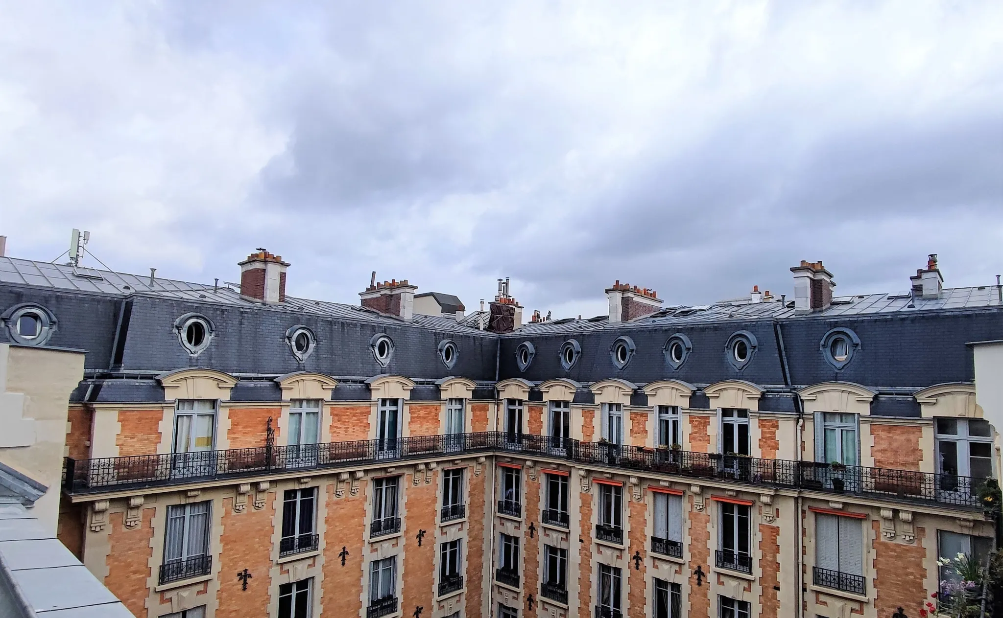 Chambre de service à vendre à Paris - Trinité - D'Estiennes d'Orves 