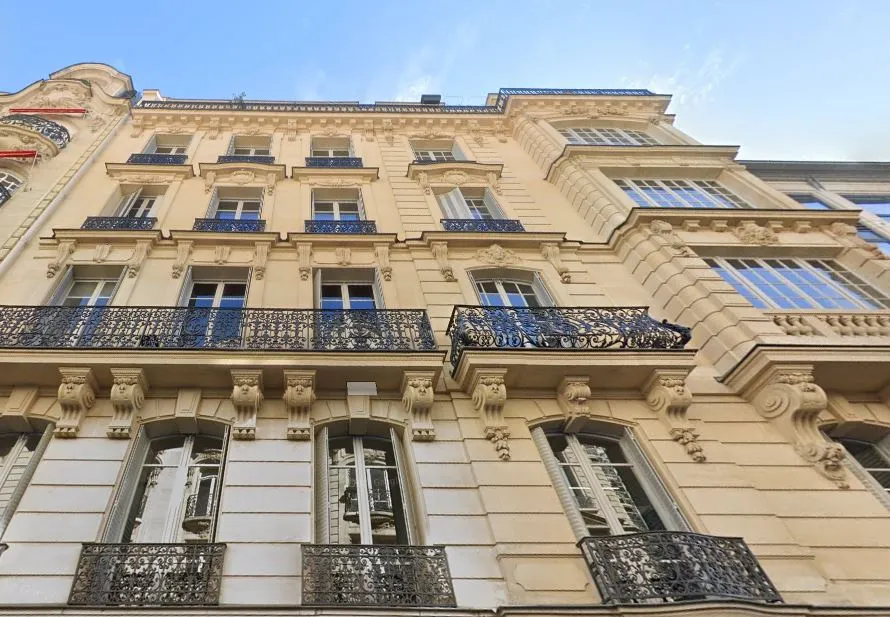 Chambre de service à vendre à Paris - Trinité - D'Estiennes d'Orves 