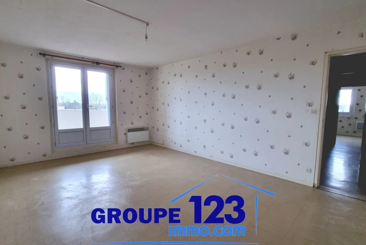 Secure Residence with Elevator - St Florentin - Apartment for Sale 