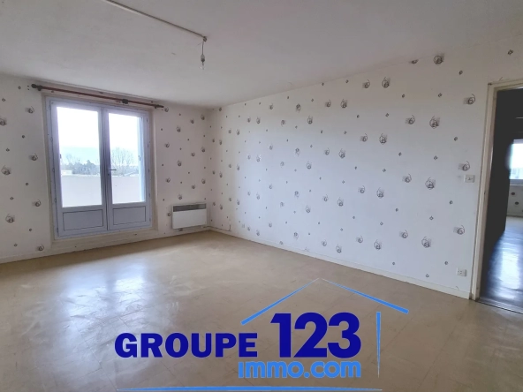 Secure Residence with Elevator - St Florentin - Apartment for Sale