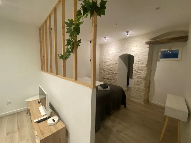 Appartement cosy avec extérieur à Nîmes 