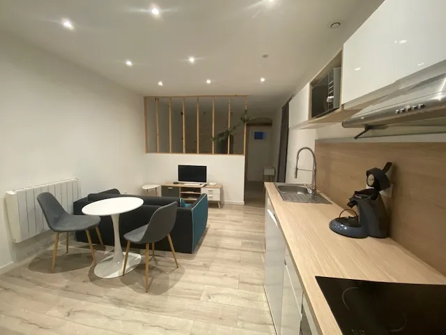 Appartement cosy avec extérieur à Nîmes 