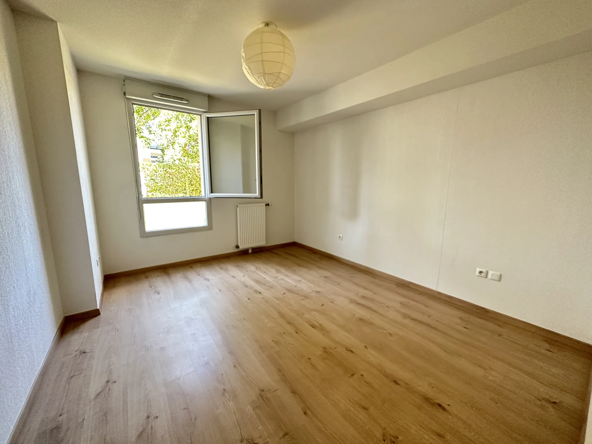 Appartement T2 de 41.5 m2 avec terrasse à Gratentour 