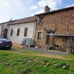 Maison en pierre à Lapalisse avec vue dominante