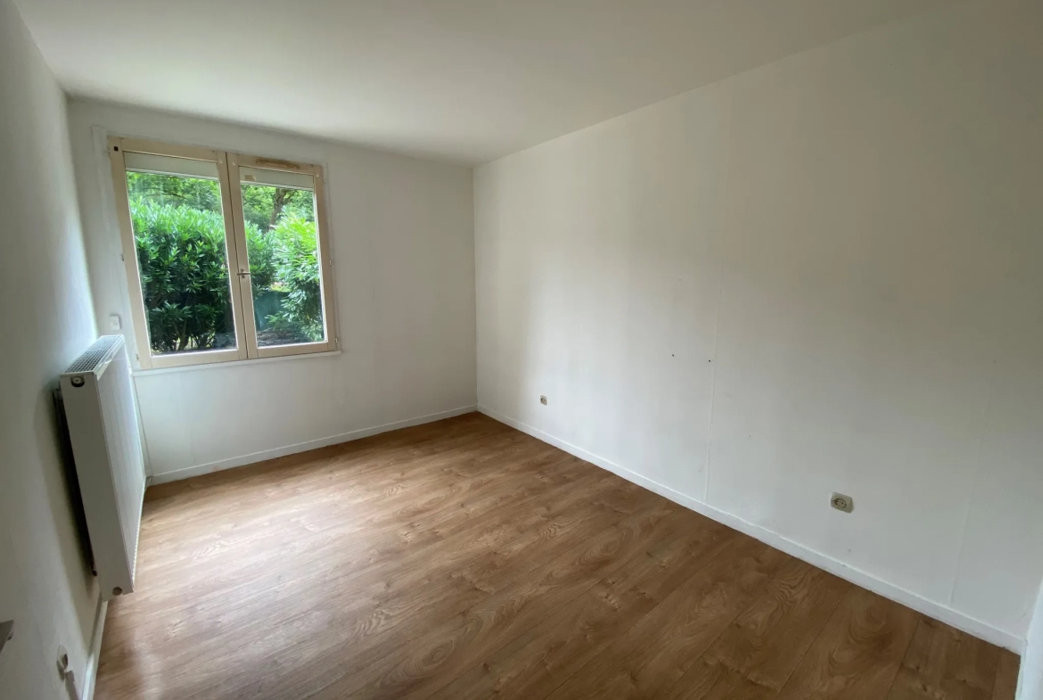 Grand appartement avec 2 chambres à Évry 