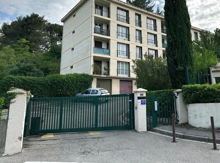 Appartement à vendre à Aix en Provence 13090 - Résidence fermée 