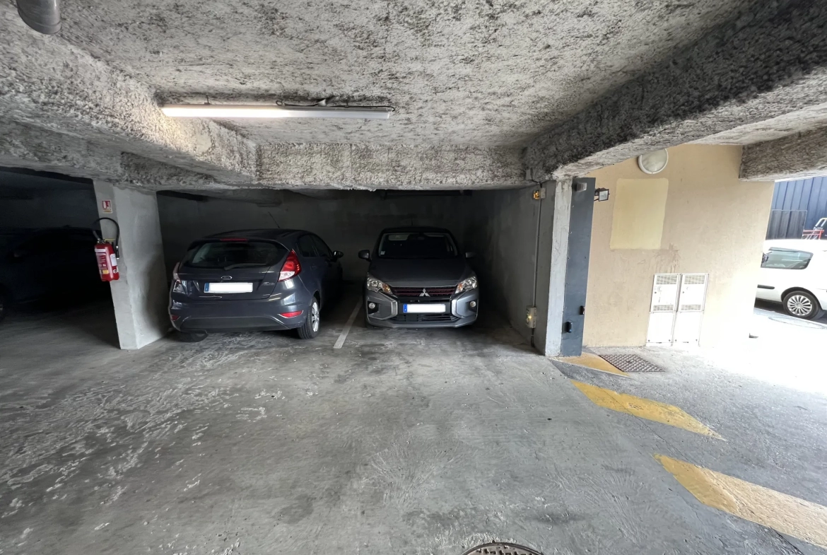 CENON T2 avec parking à vendre 