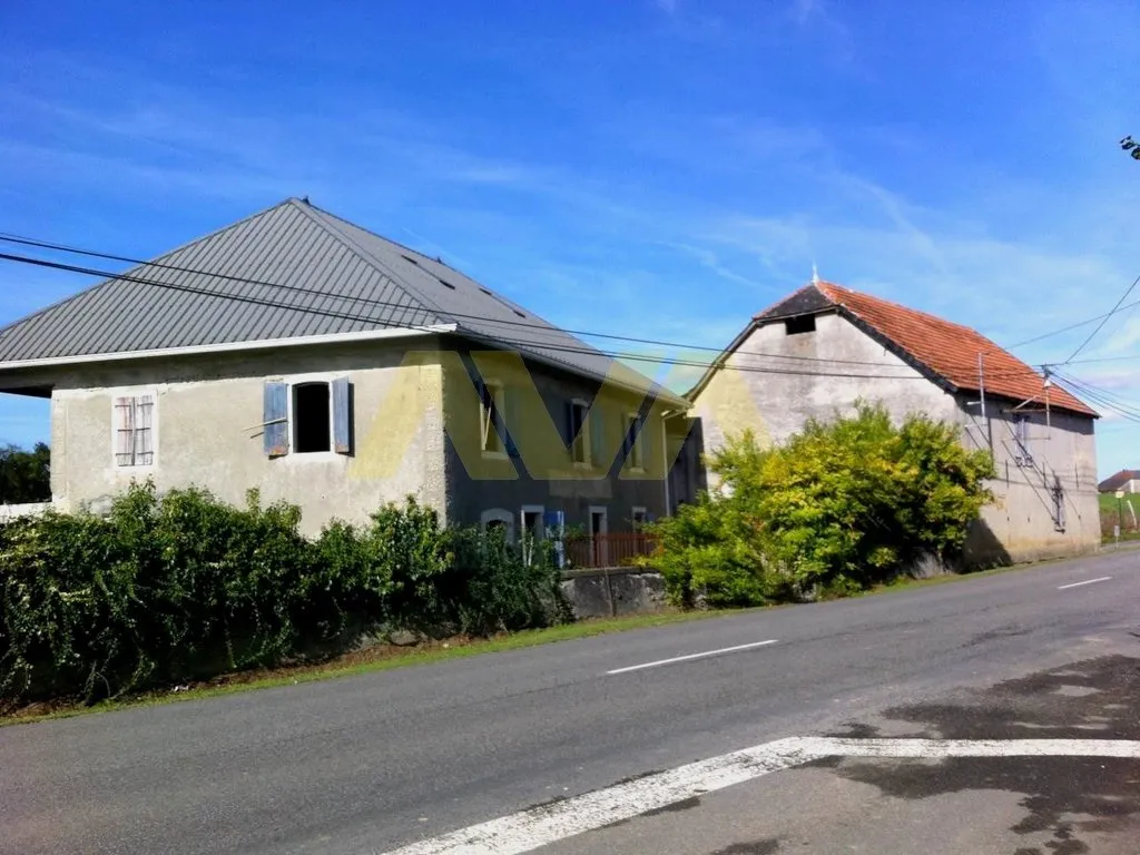 Ancienne auberge béarnaise à vendre à Navarrenx 