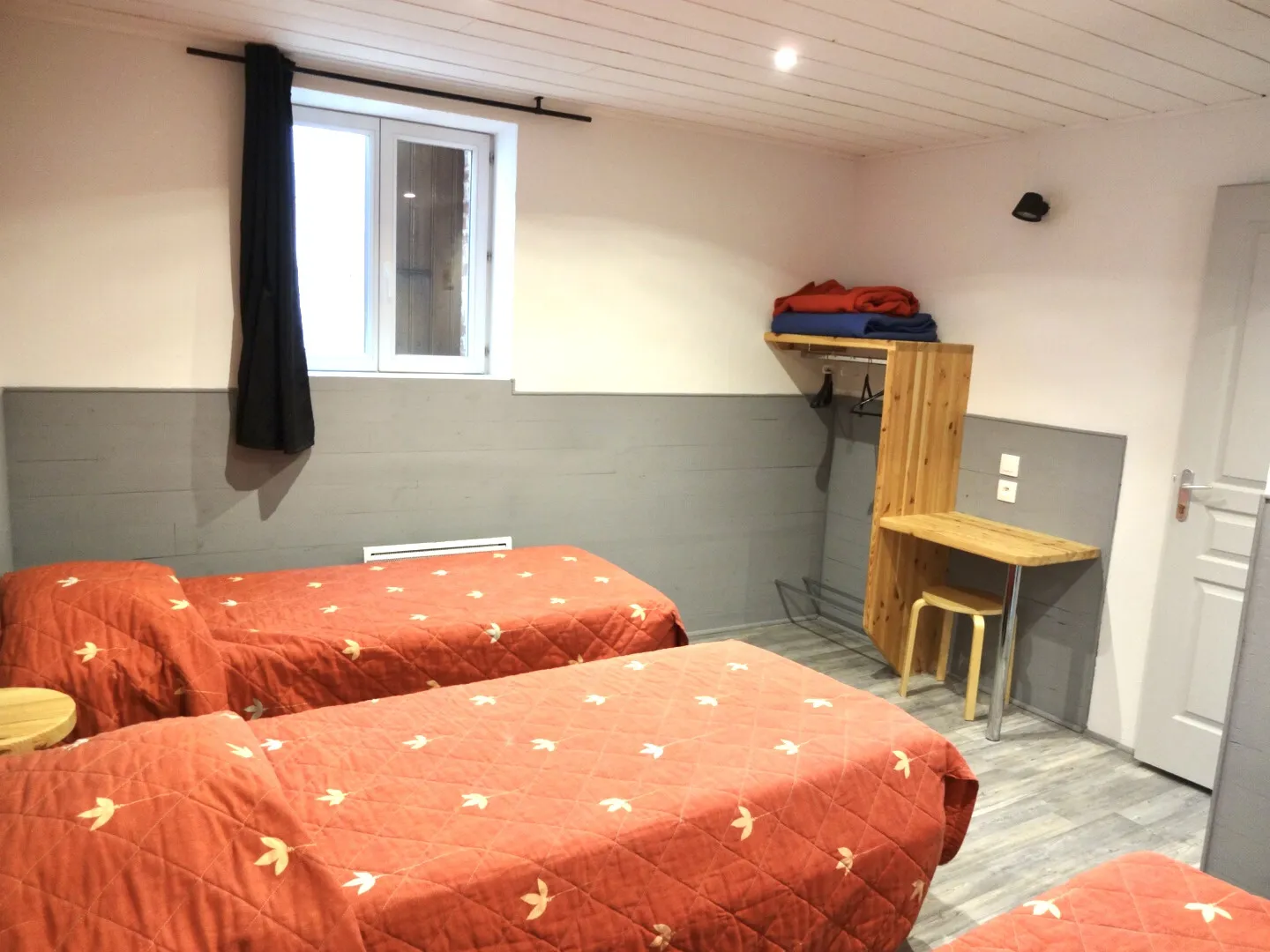 Idéal gîtes ou location saisonnière - 6 chambres - 32 couchages - vendu meublé 