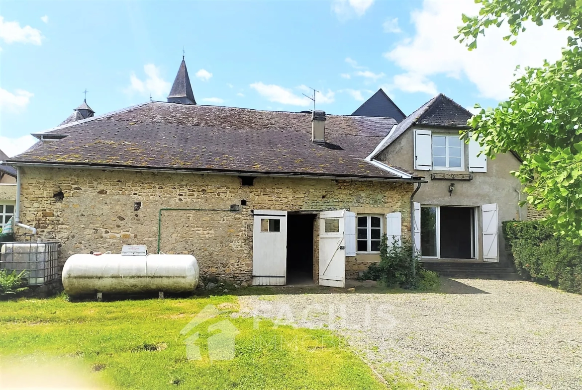 Bel enclos béarnais en pierres à Monein (64360) - Maison avec 4 chambres 