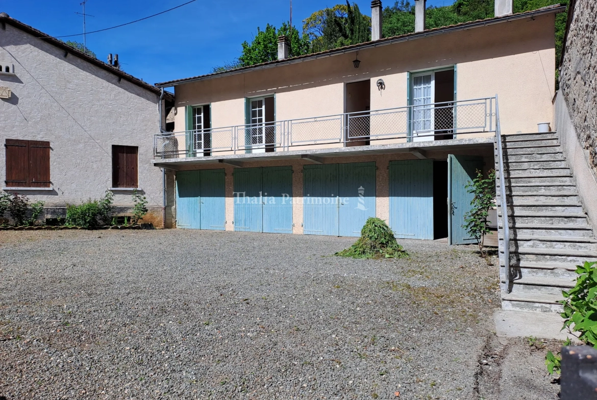 Maison de ville idéale à vendre à Nontron, Mareuil 