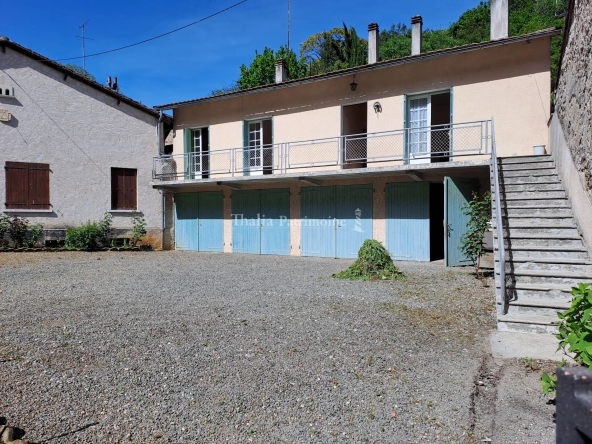 Maison de ville idéale à vendre à Nontron, Mareuil