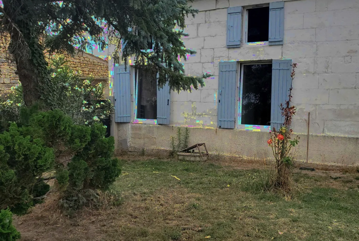 Maison de village charentaise à Meursac, Charente-Maritime 