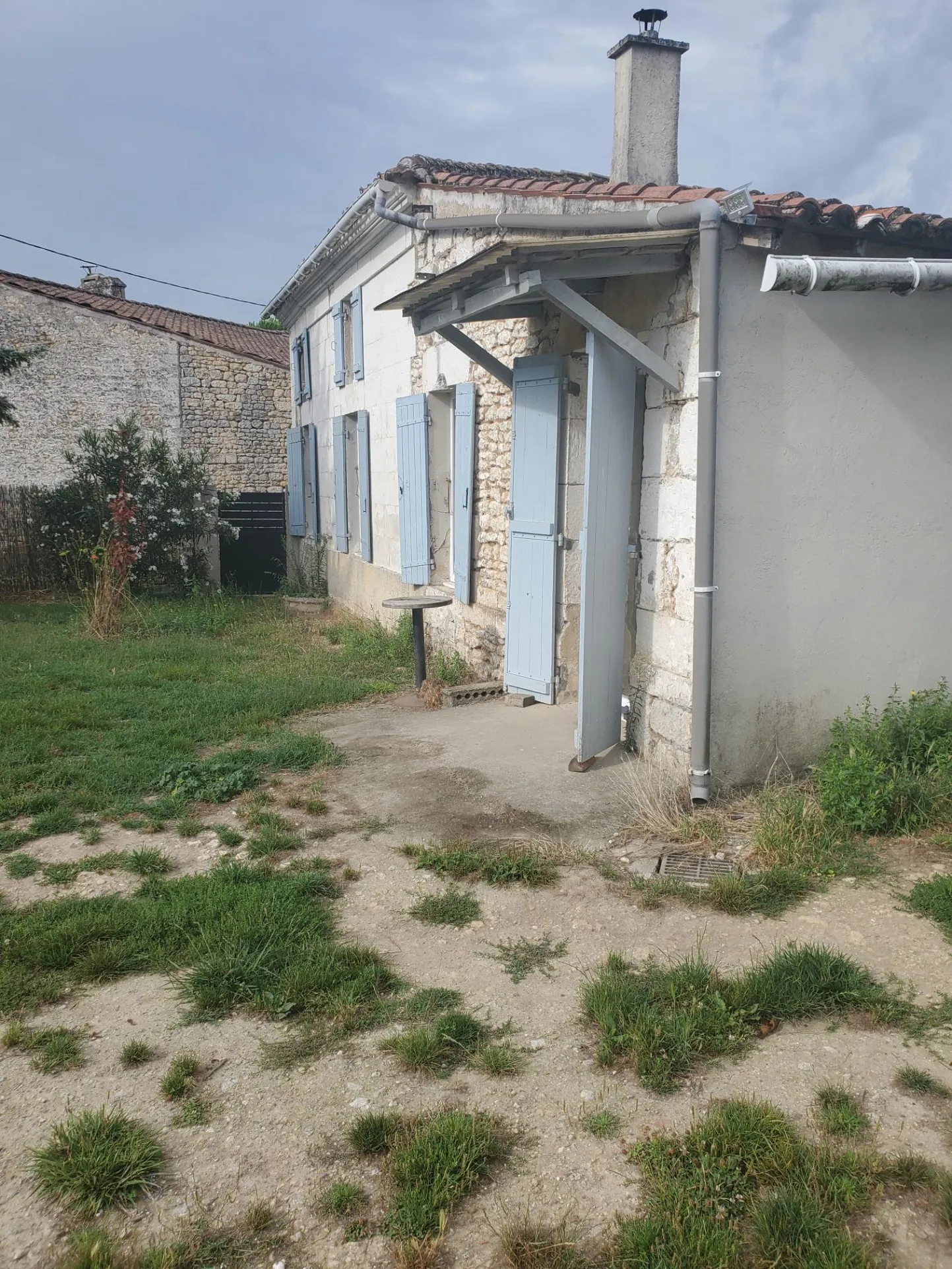 Maison de village charentaise à Meursac, Charente-Maritime 