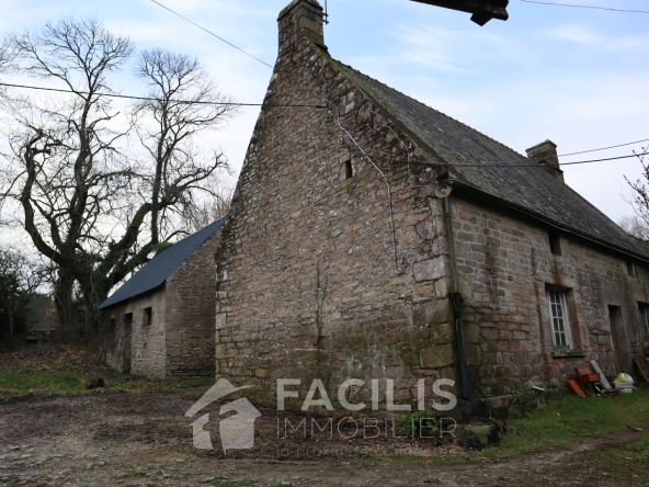 Maison traditionnelle à rénover entièrement à Bubry