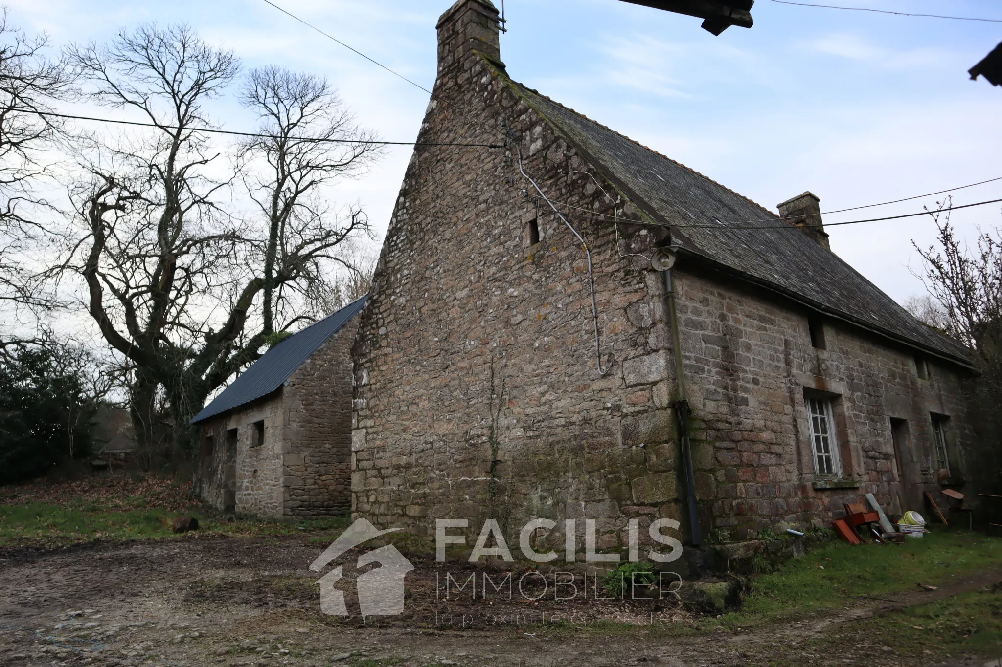 Maison traditionnelle à rénover entièrement à Bubry 