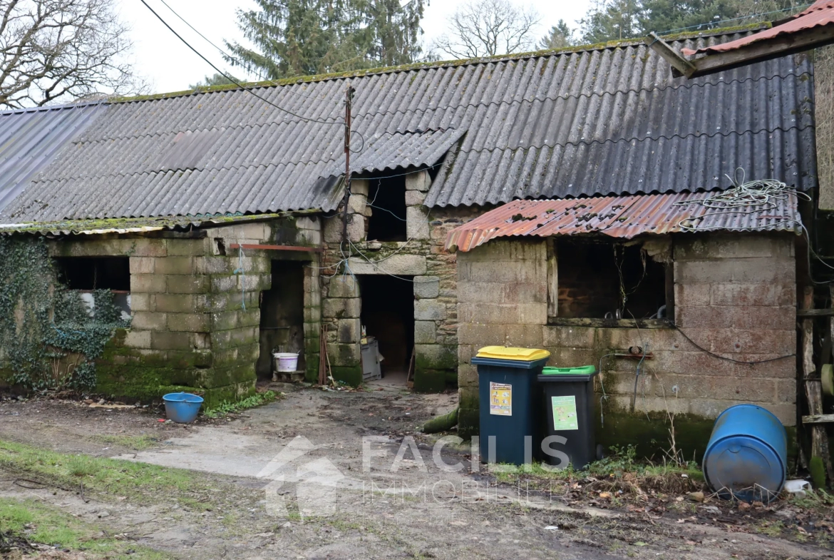 Maison traditionnelle à rénover entièrement à Bubry 