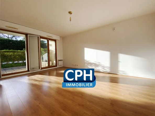 Vente - Appartement 2 pièces avec jardin à LE PLESSIS-ROBINSON