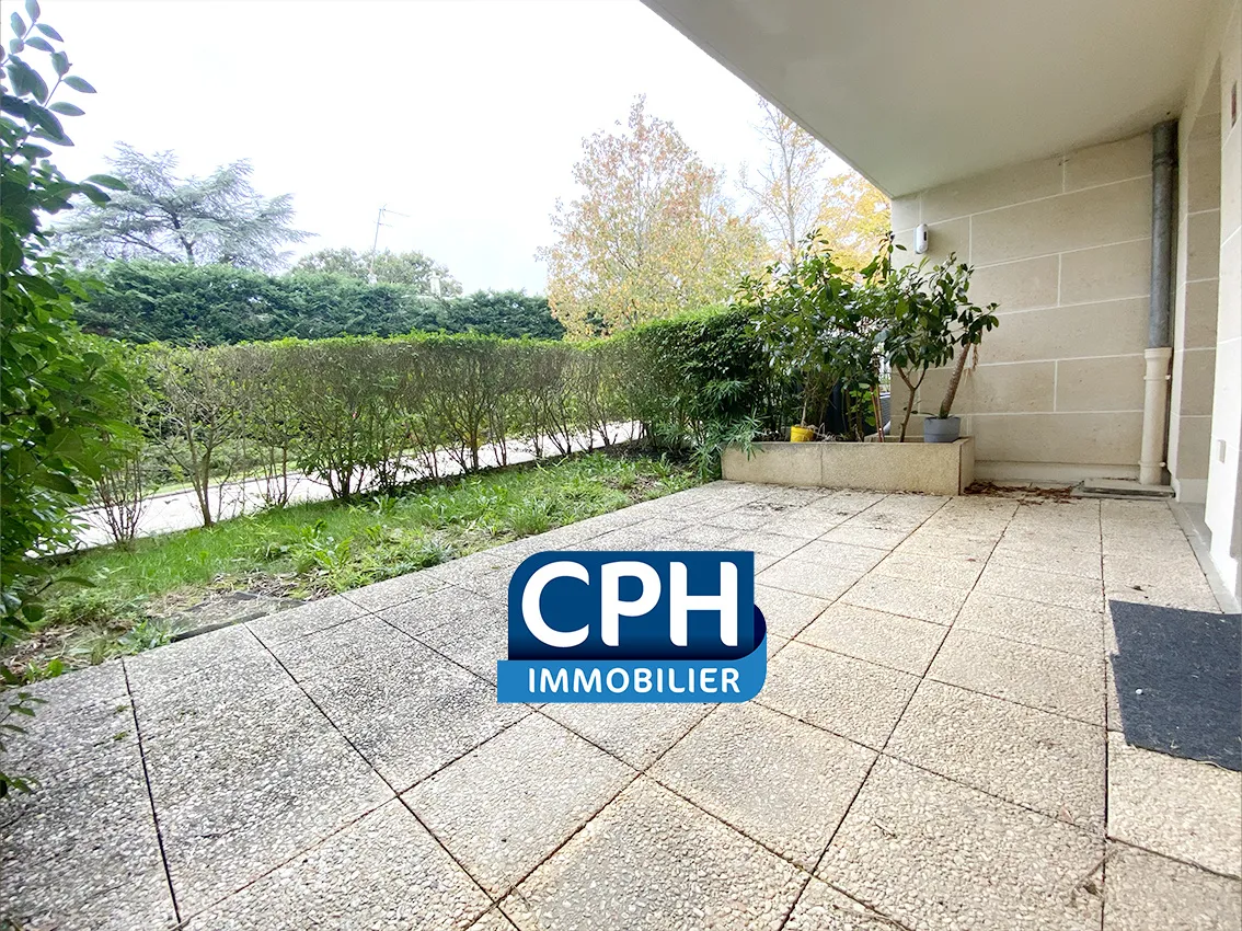 Vente - Appartement 2 pièces avec jardin à LE PLESSIS-ROBINSON 