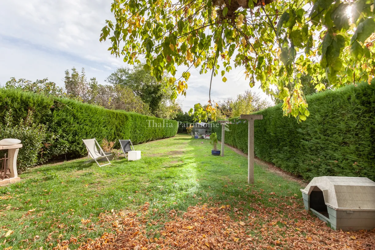 Charmante maison de bourg de 113m2 avec grand jardin sans vis-à-vis à Ste Foy la Grande 