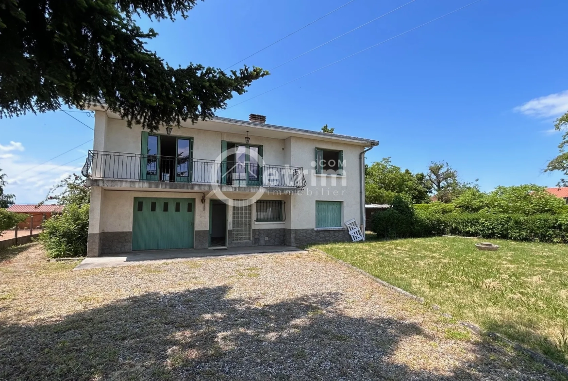 Lezoux, maison de 6 pièces avec garage et jardin sur une parcelle de 1.975 m2 