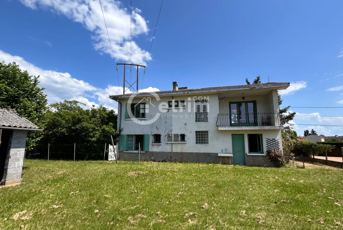 Lezoux, maison de 6 pièces avec garage et jardin sur une parcelle de 1.975 m2 