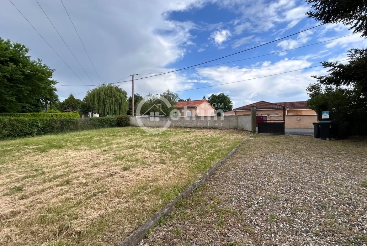 Lezoux, maison de 6 pièces avec garage et jardin sur une parcelle de 1.975 m2 