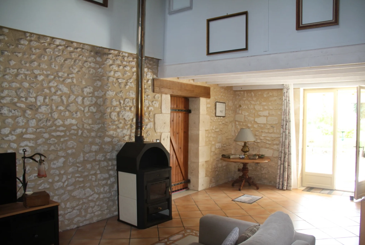 Maison Charentaise à Epargnes, Proche Cozes - 3 chambres - Grand jardin 