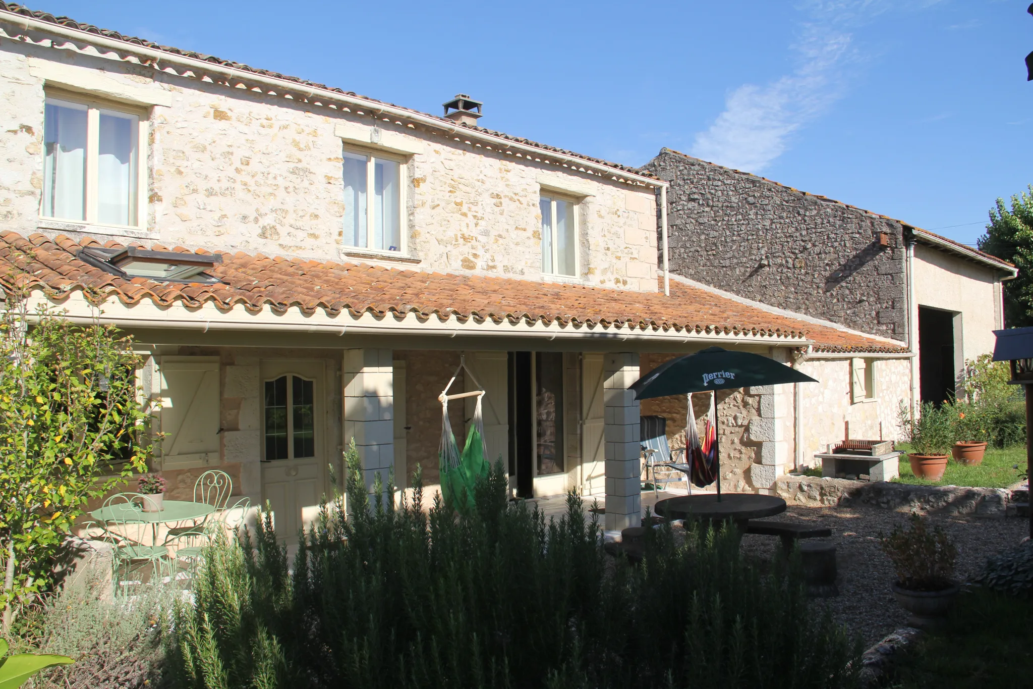 Maison Charentaise à Epargnes, Proche Cozes - 3 chambres - Grand jardin 